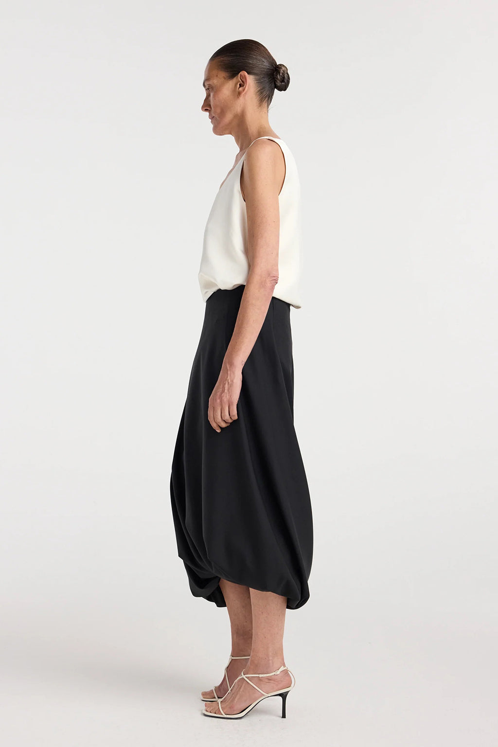 SATIN SCOOP NECK TOP