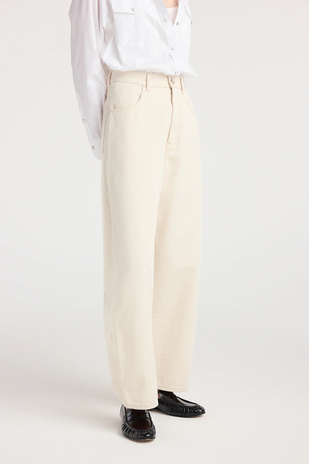 BARREL LEG DENIM