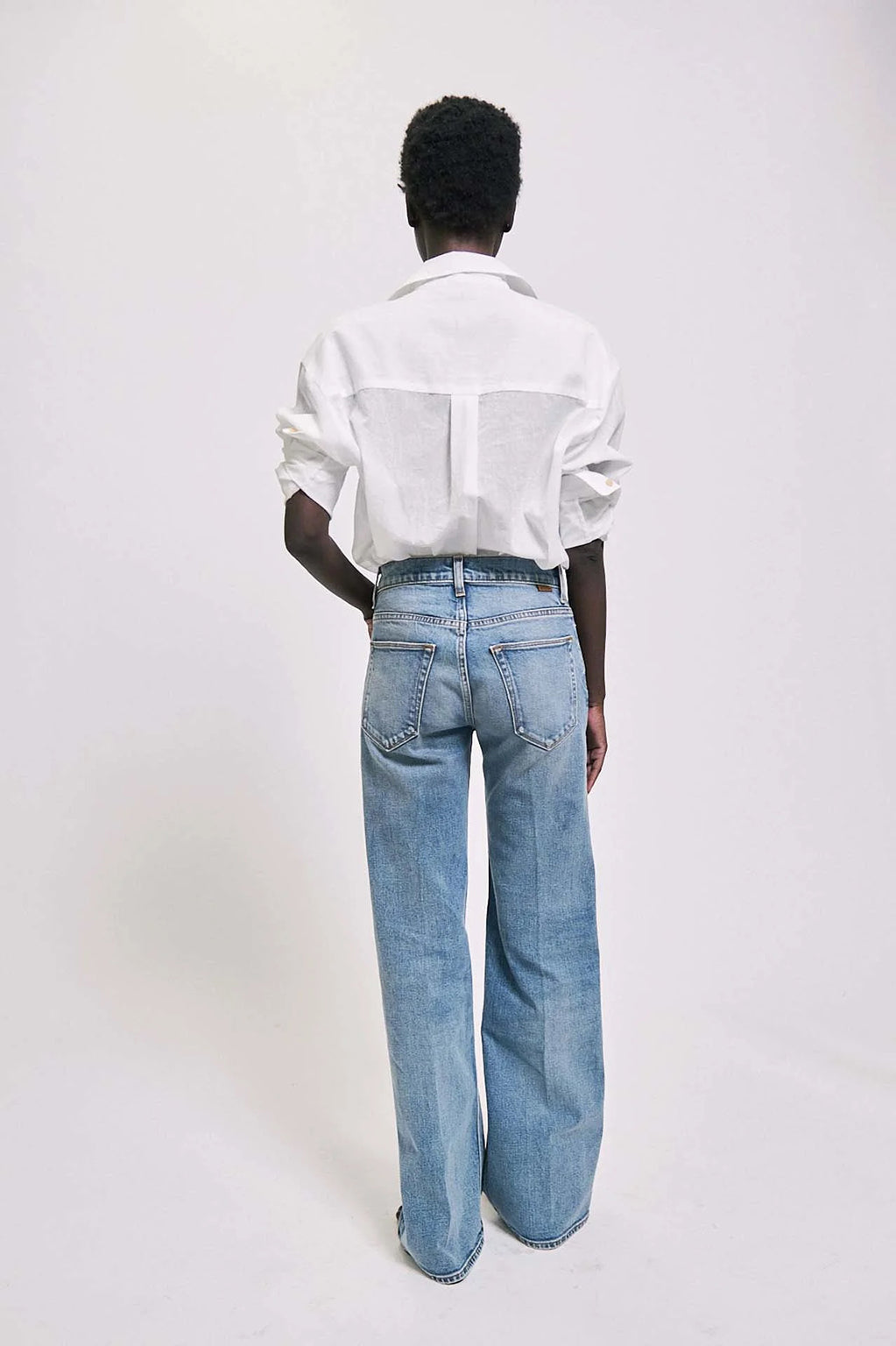 THE MID RISE CREASE JEAN