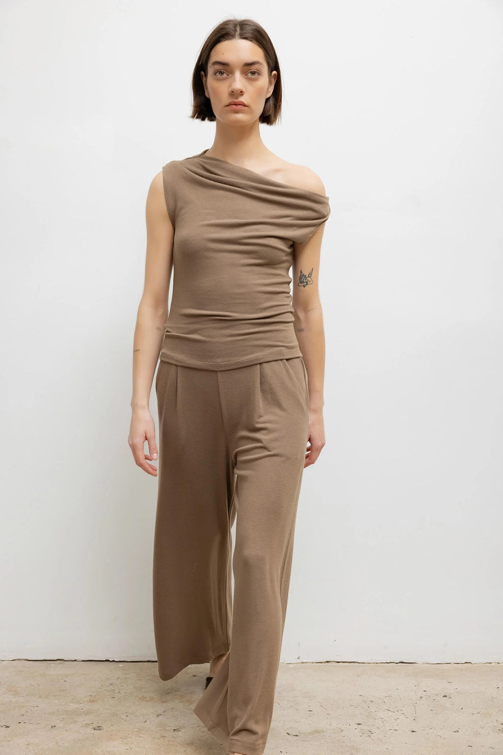 LAUREN CROP PLEATED PANT
