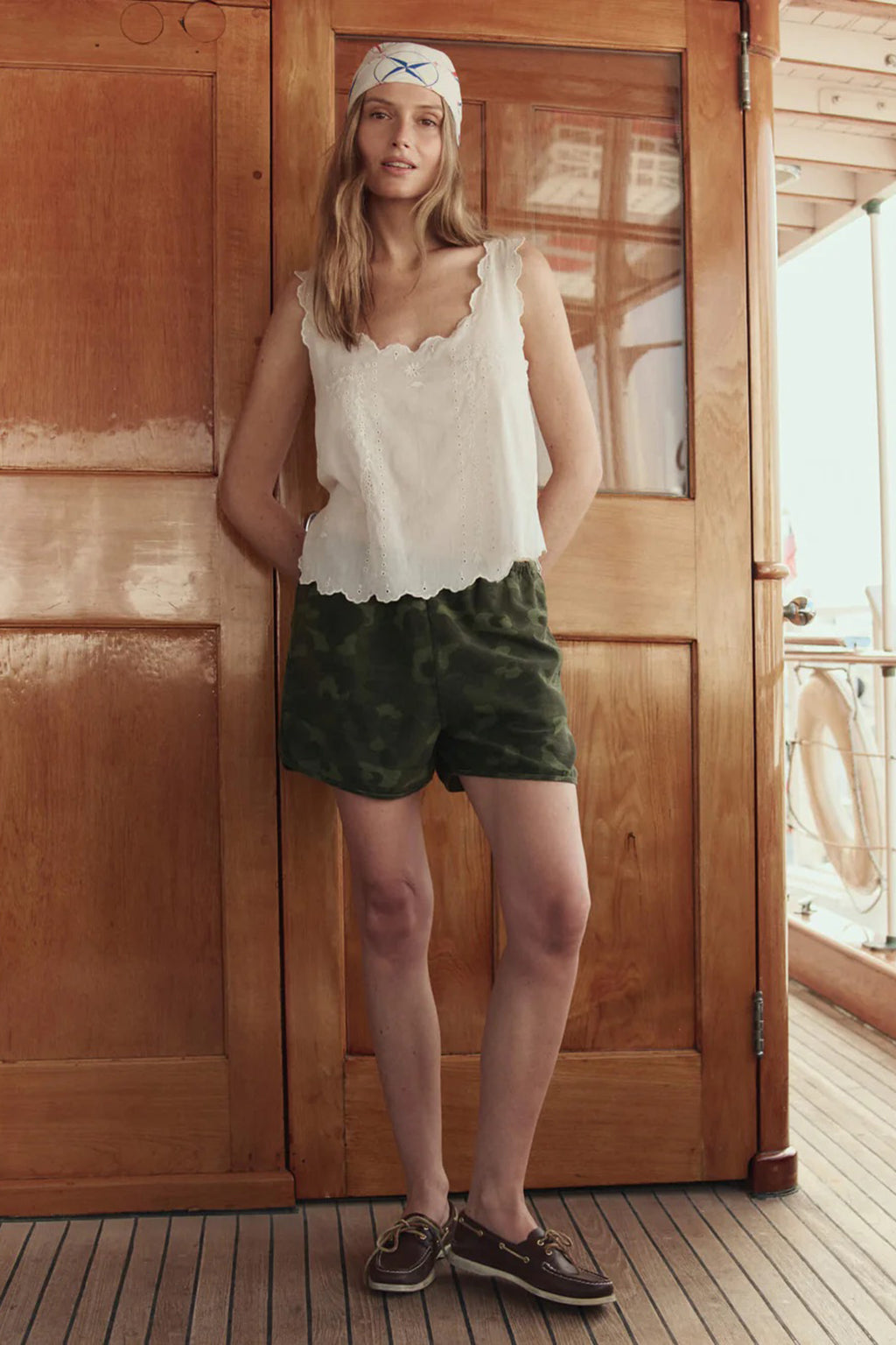 THE SCALLOPED EYELET TANK