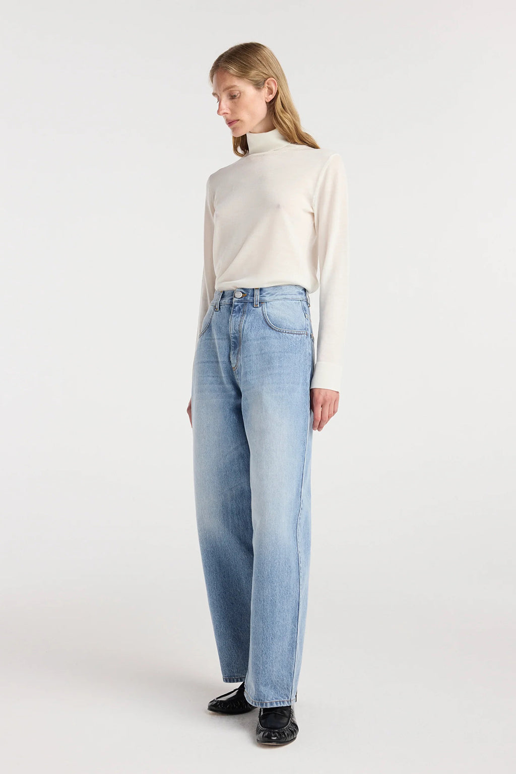 BARREL LEG DENIM