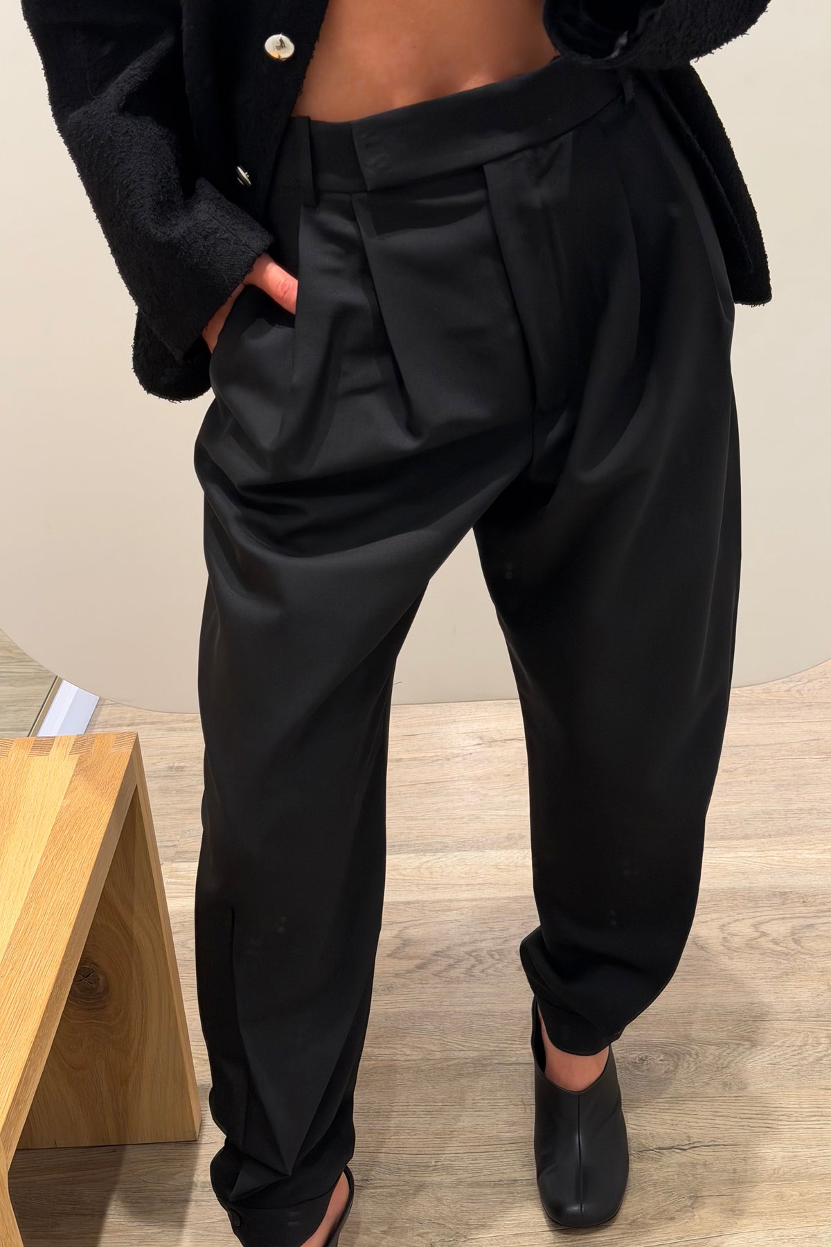 TAILORED CUFF TROUSERS