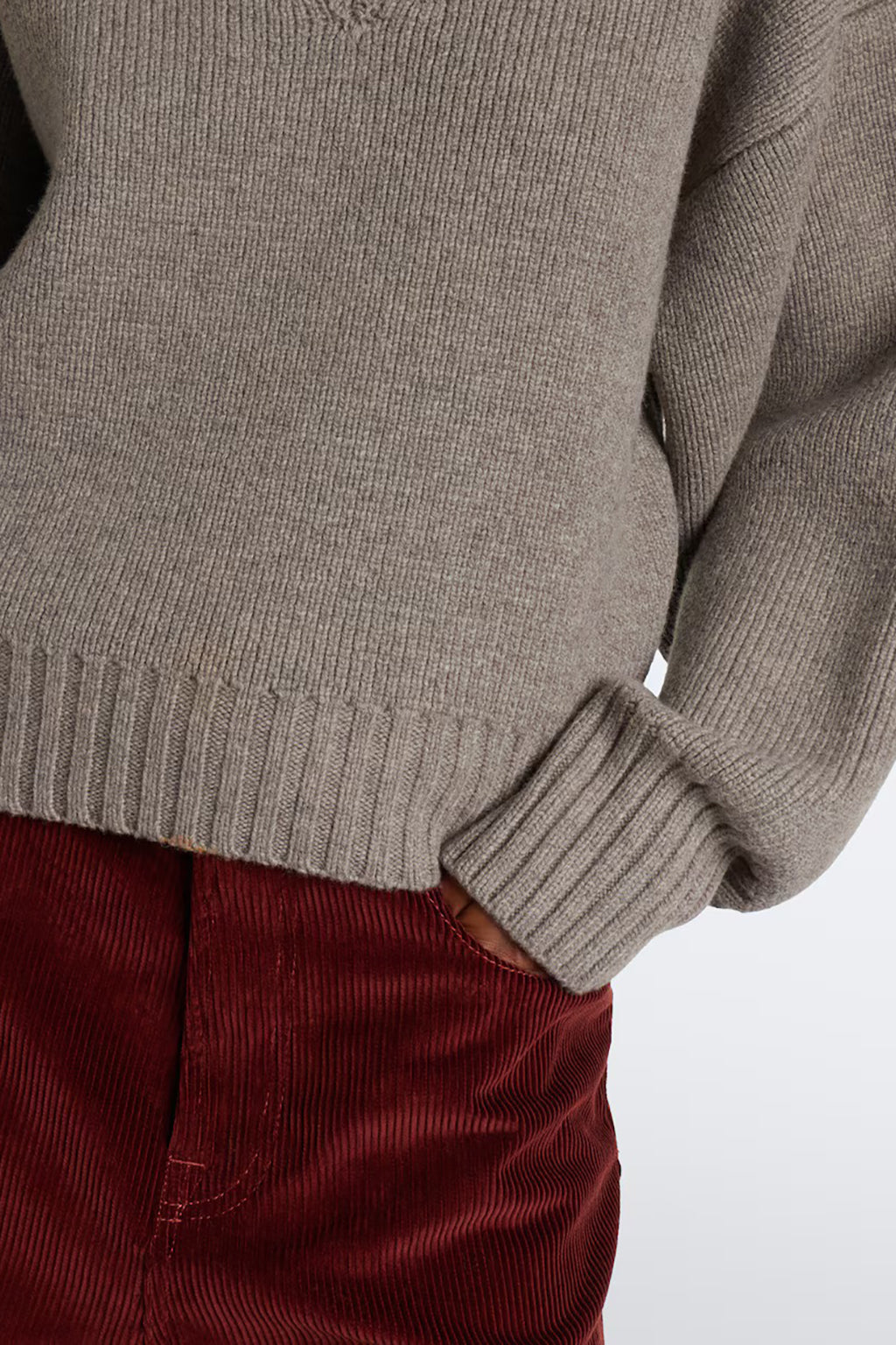COMPACT KNIT SWEATER