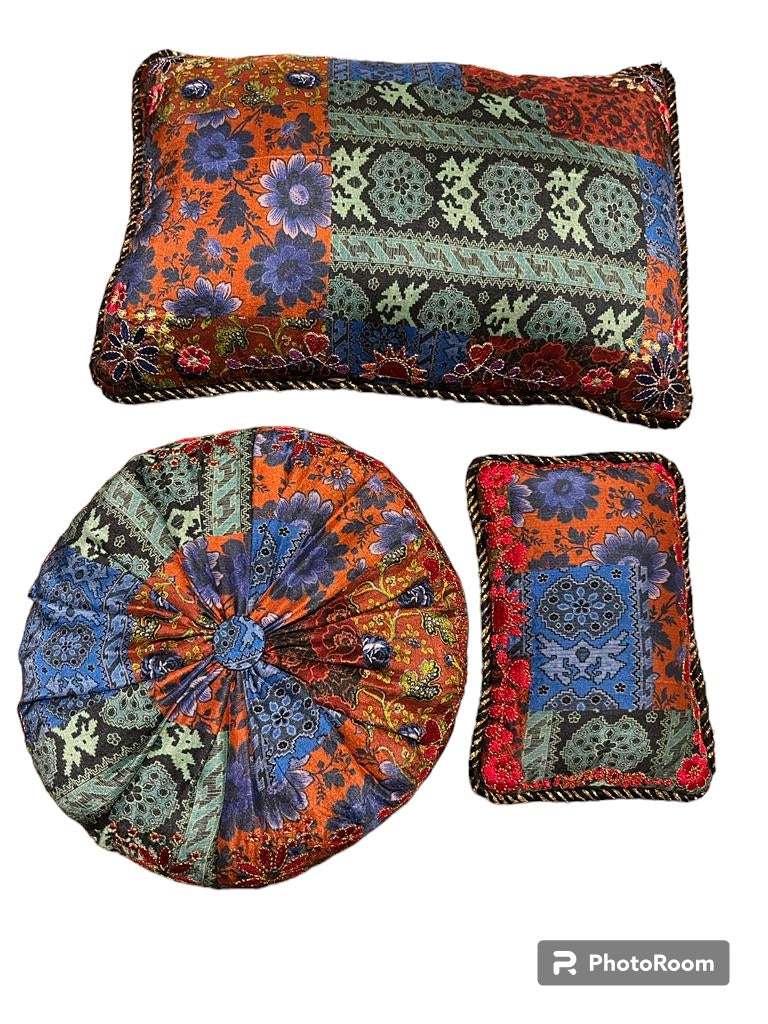 PILLOW SET